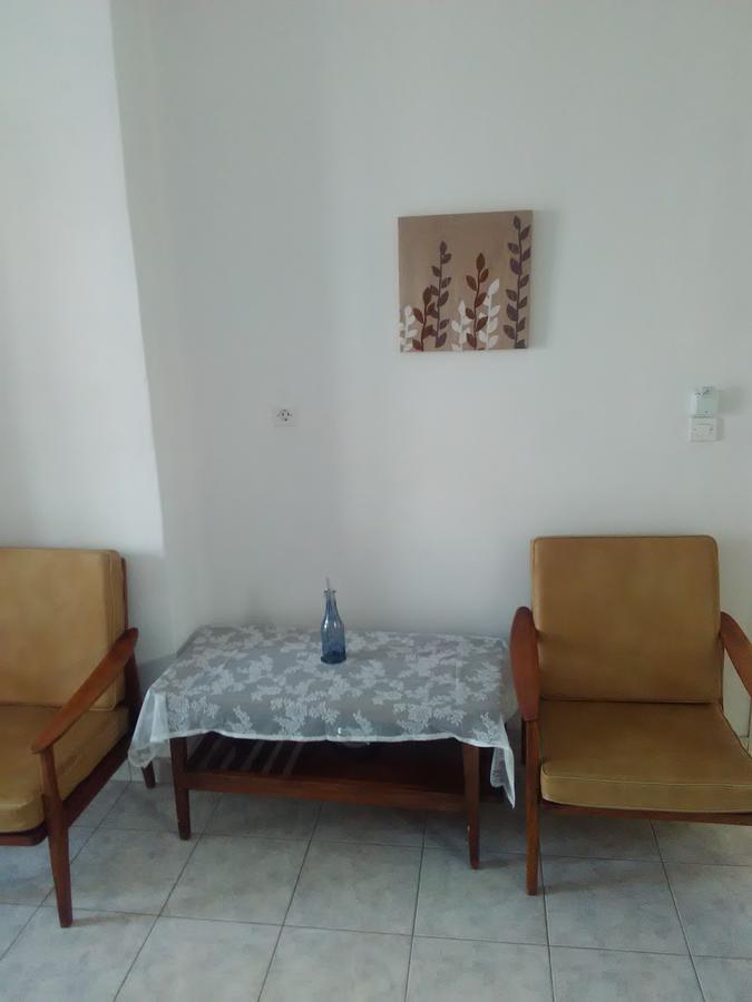 Alina Classic Hotel Loutra Aidhipsou Exteriör bild